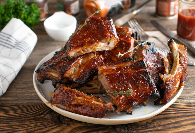 Diese Beilagen machen deine Rippchen zum Hit auf jeder Grillparty!