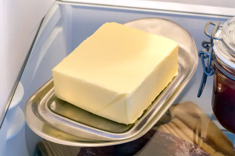 Wie lange hält sich Butter geöffnet im Kühlschrank?