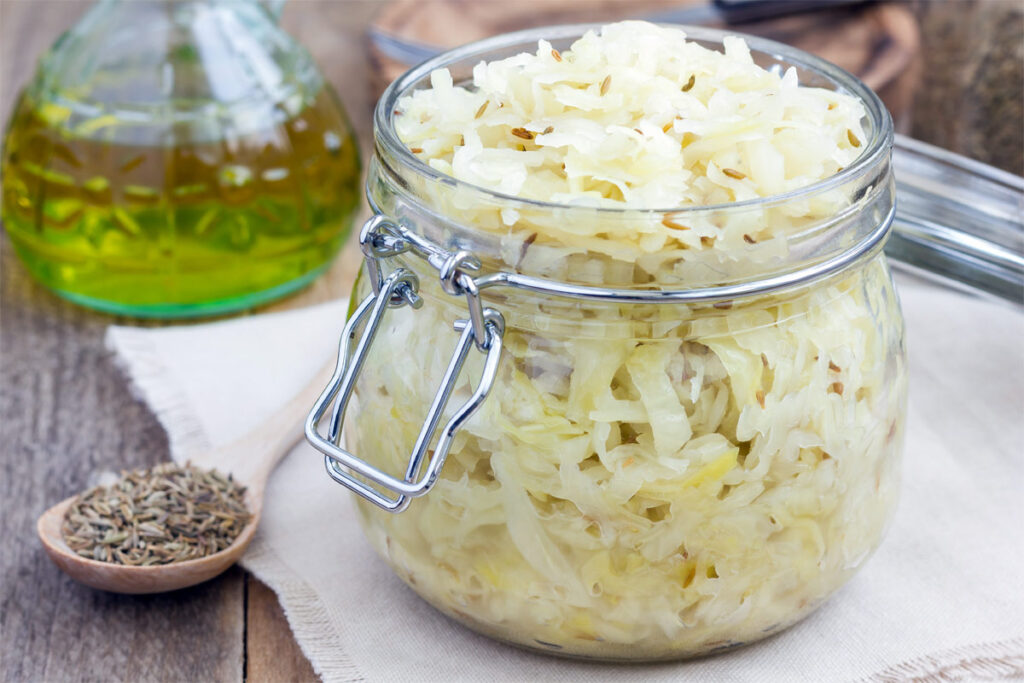 Hausgemachtes Coleslaw in einem Glas