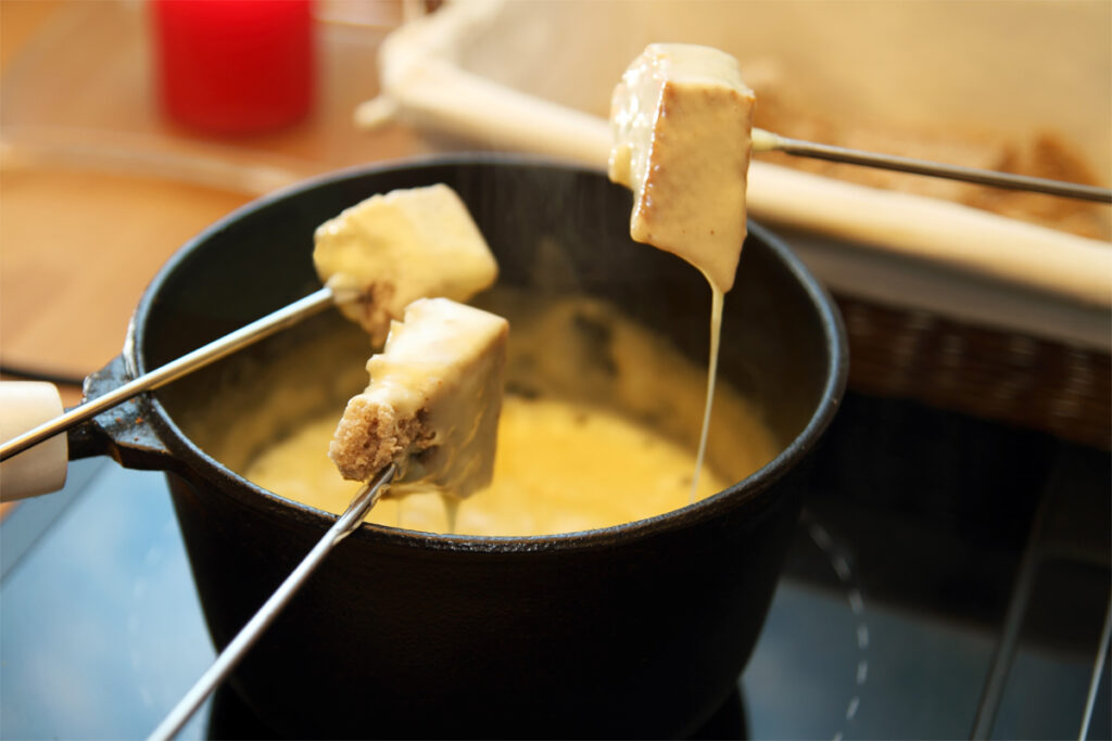 Käsefondue mit Brot