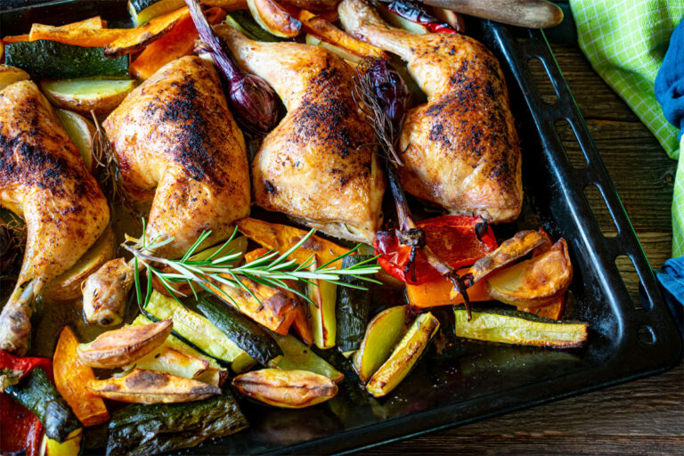 Ofen-Hähnchen mit Gemüse (Rezept)