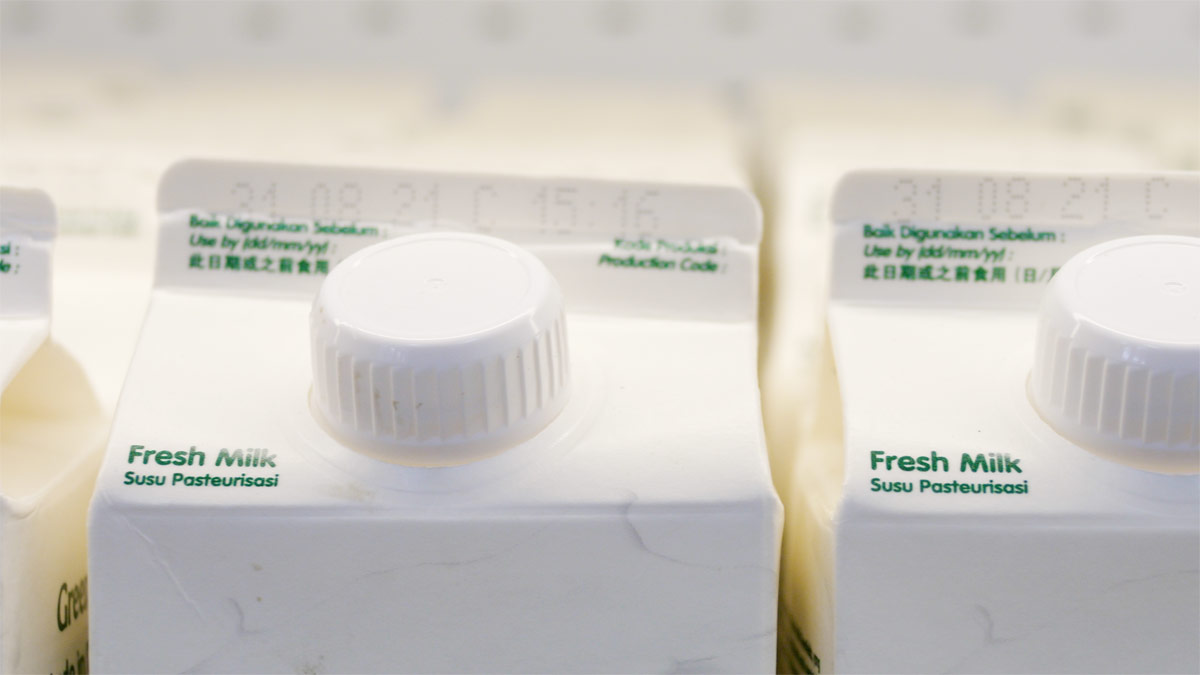 Wie lange hält Milch im Kühlschrank? Und was du wissen solltest!