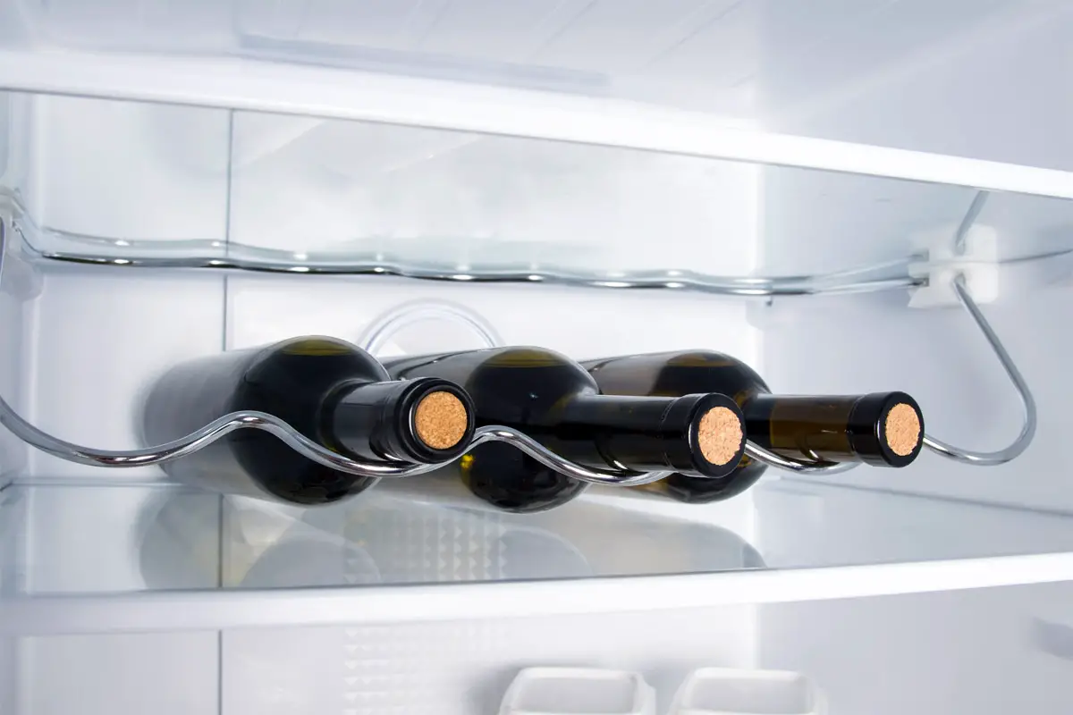 Wie lange hält sich offener Wein im Kühlschrank
