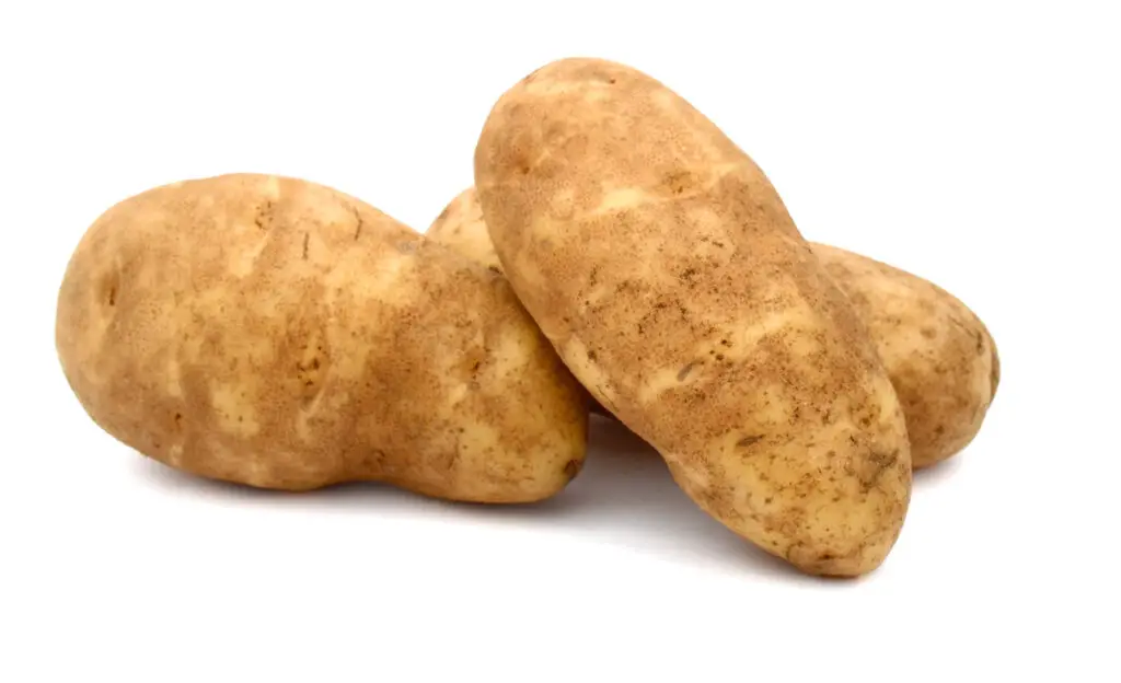 drei langovale Kartoffeln