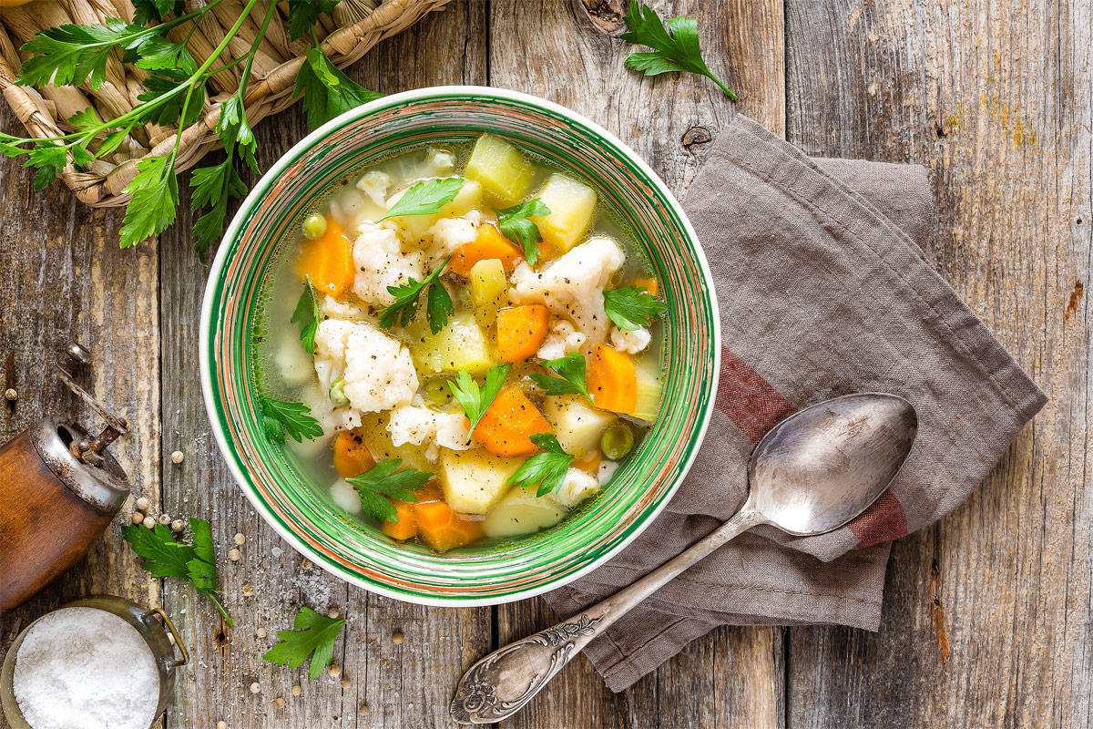 Gemüsesuppe mit Kartoffeln